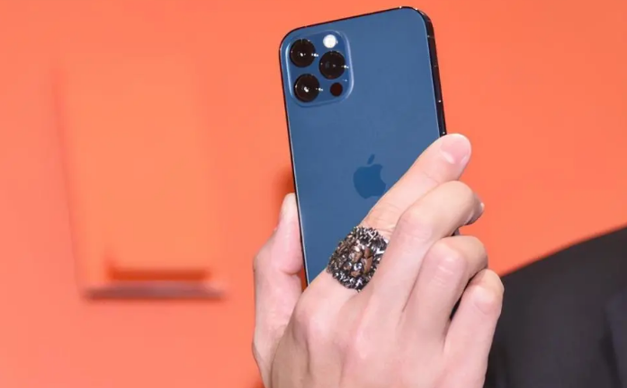武邑苹果手机维修分享iPhone12系列重启方法教程 